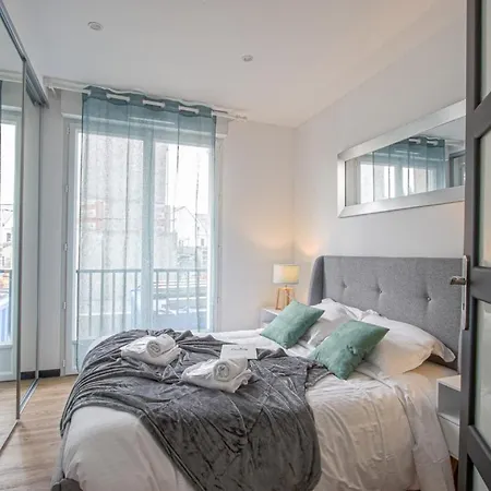 Apartment Douces Nuits Caennaises - Parking Prive Inclus, Centre Caen