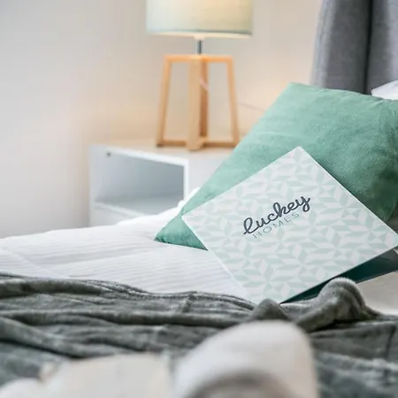 شقة Douces Nuits Caennaises - Parking Prive Inclus, Centre