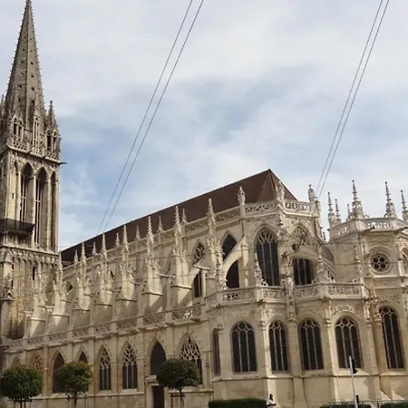 شقة Douces Nuits Caennaises - Parking Prive Inclus, Centre *