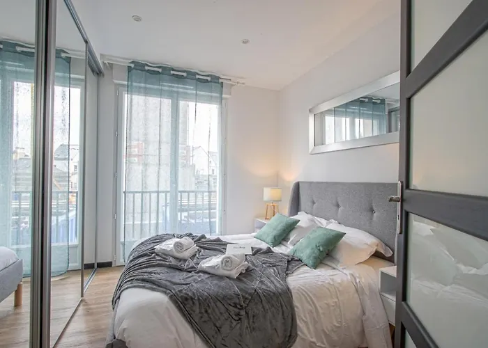 Appartement Douces Nuits Caennaises - Parking Prive Inclus, Centre Caen