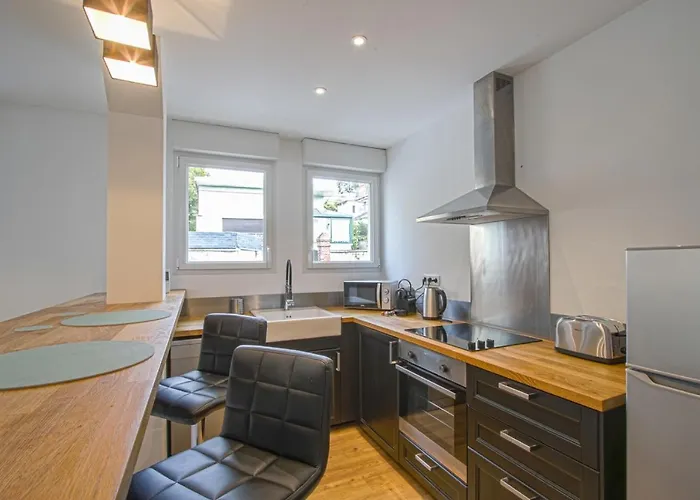 Appartement Douces Nuits Caennaises - Parking Prive Inclus, Centre