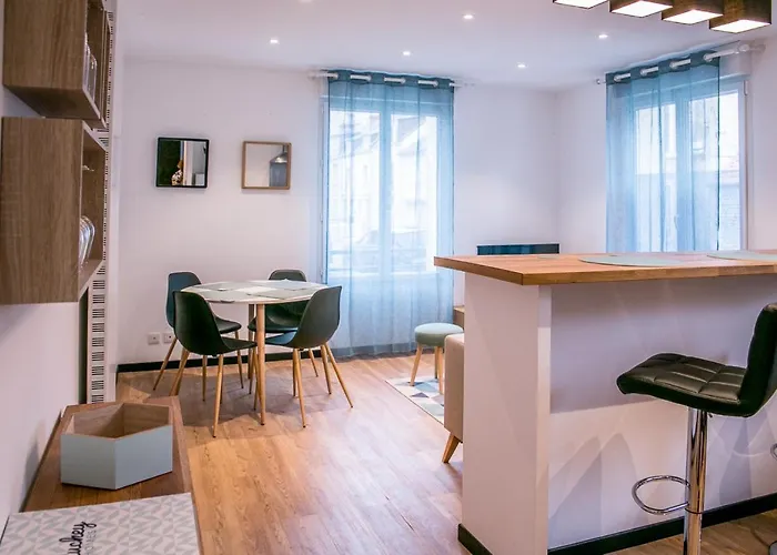 Douces Nuits Caennaises - Parking Prive Inclus, Centre Appartement Caen