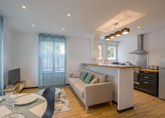 Douces Nuits Caennaises - Parking Privé Inclus, Centre Caen